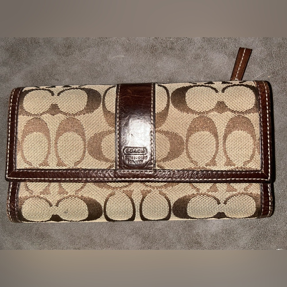 Coach wallet